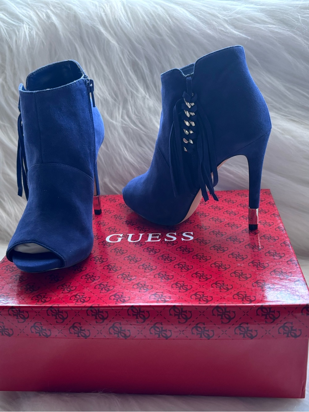 GUESS AZIZ BLUE MULTI-SUEDE STILETTO BOOTY OPEN TOE SILVER ACCENT 6 1/2 NWT $65.